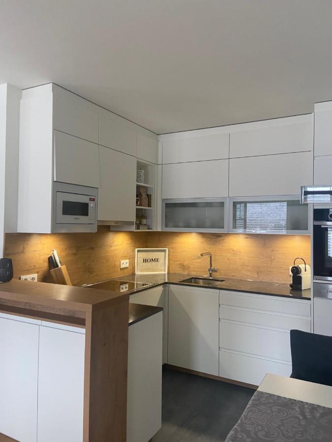 Lake View Apartment Seecorso Velden am Wörthersee Dış mekan fotoğraf
